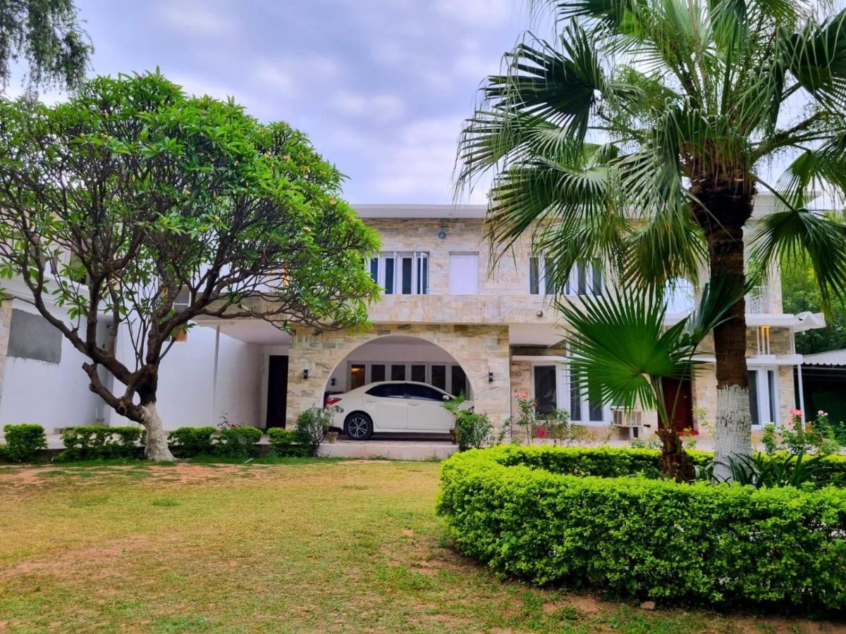 The Life Style Lodges Opp Centaurus Mall Islamabad Bagian luar foto