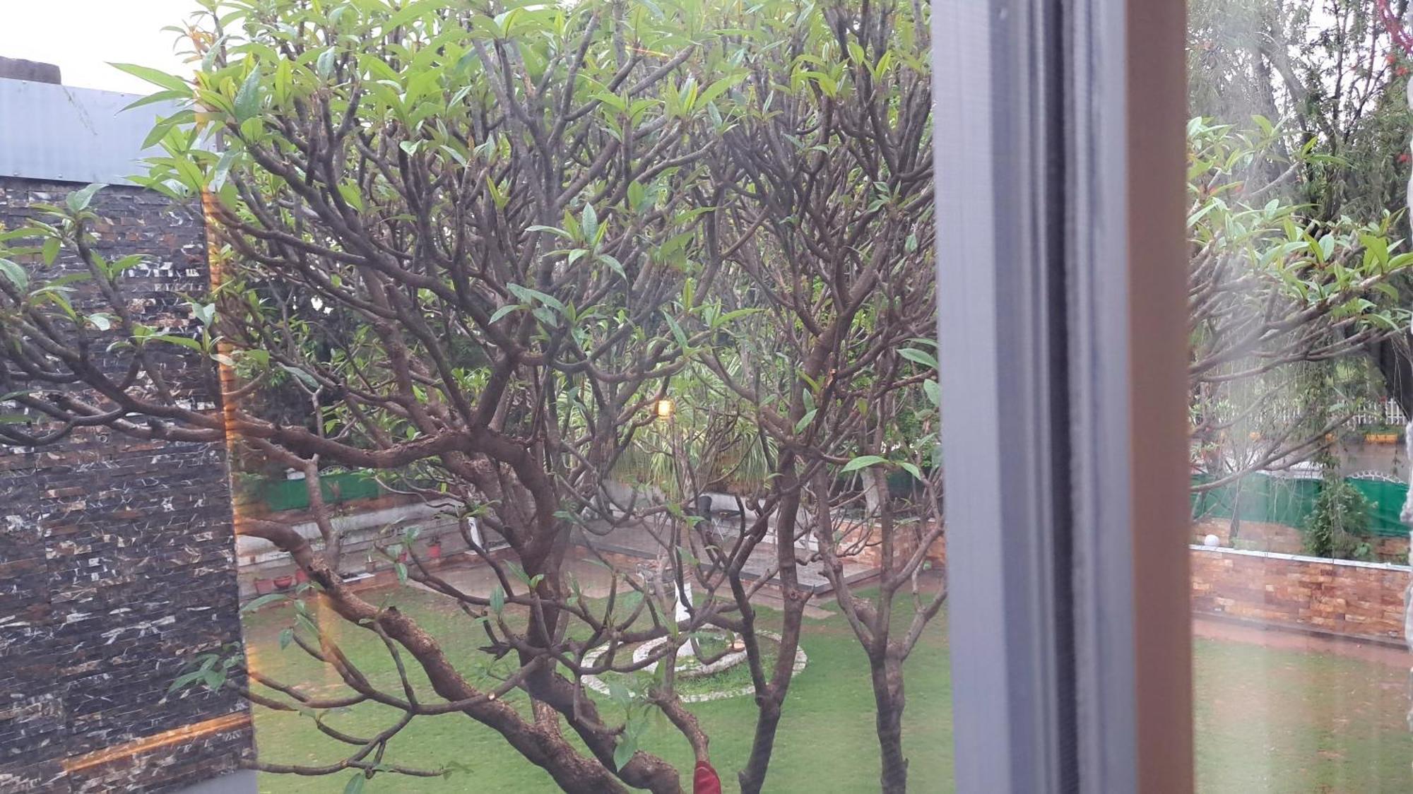 The Life Style Lodges Opp Centaurus Mall Islamabad Bagian luar foto