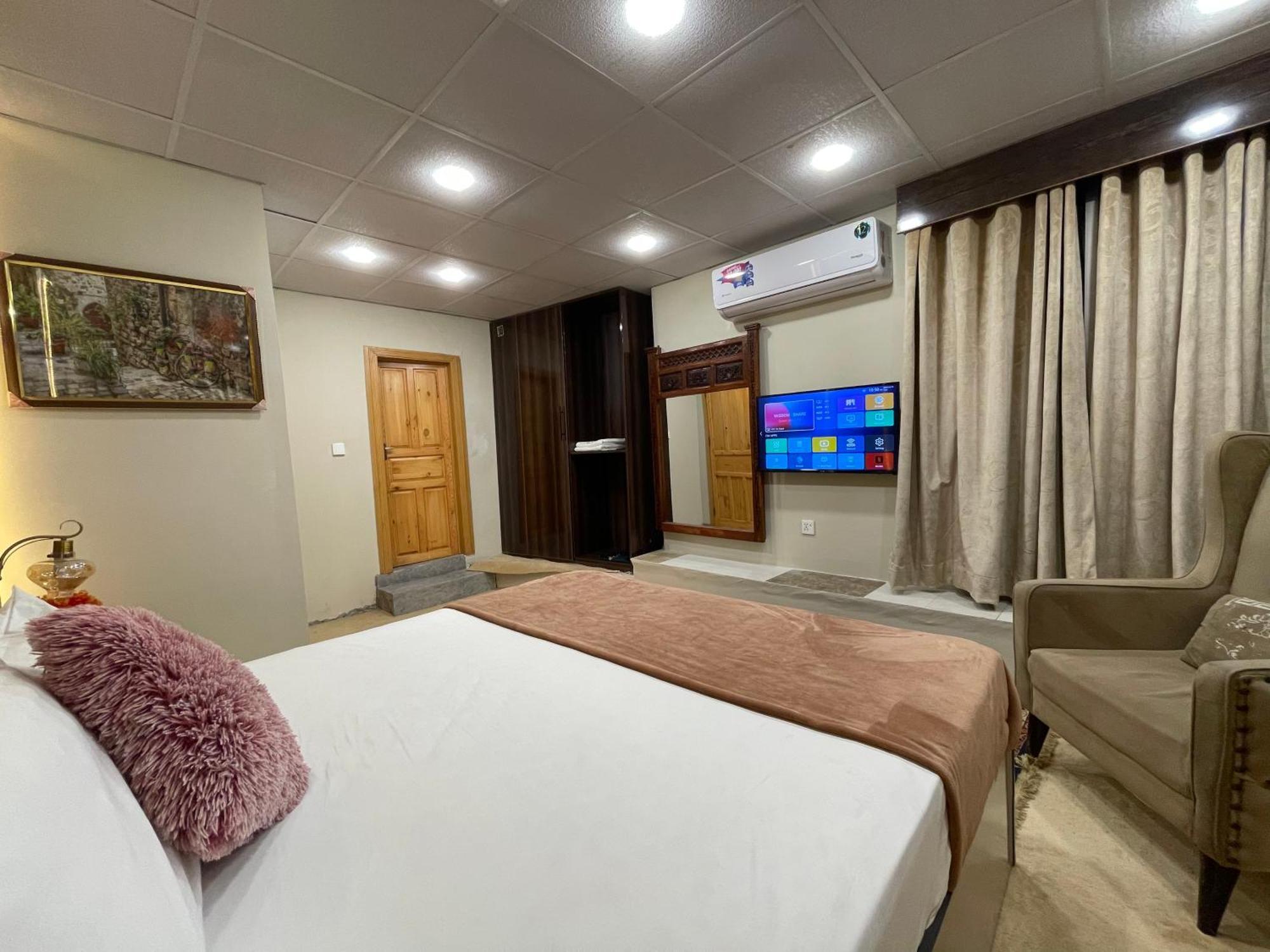 The Life Style Lodges Opp Centaurus Mall Islamabad Bagian luar foto