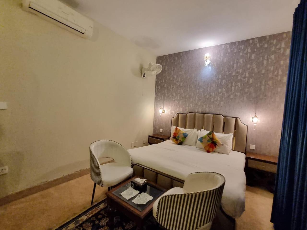 The Life Style Lodges Opp Centaurus Mall Islamabad Bagian luar foto