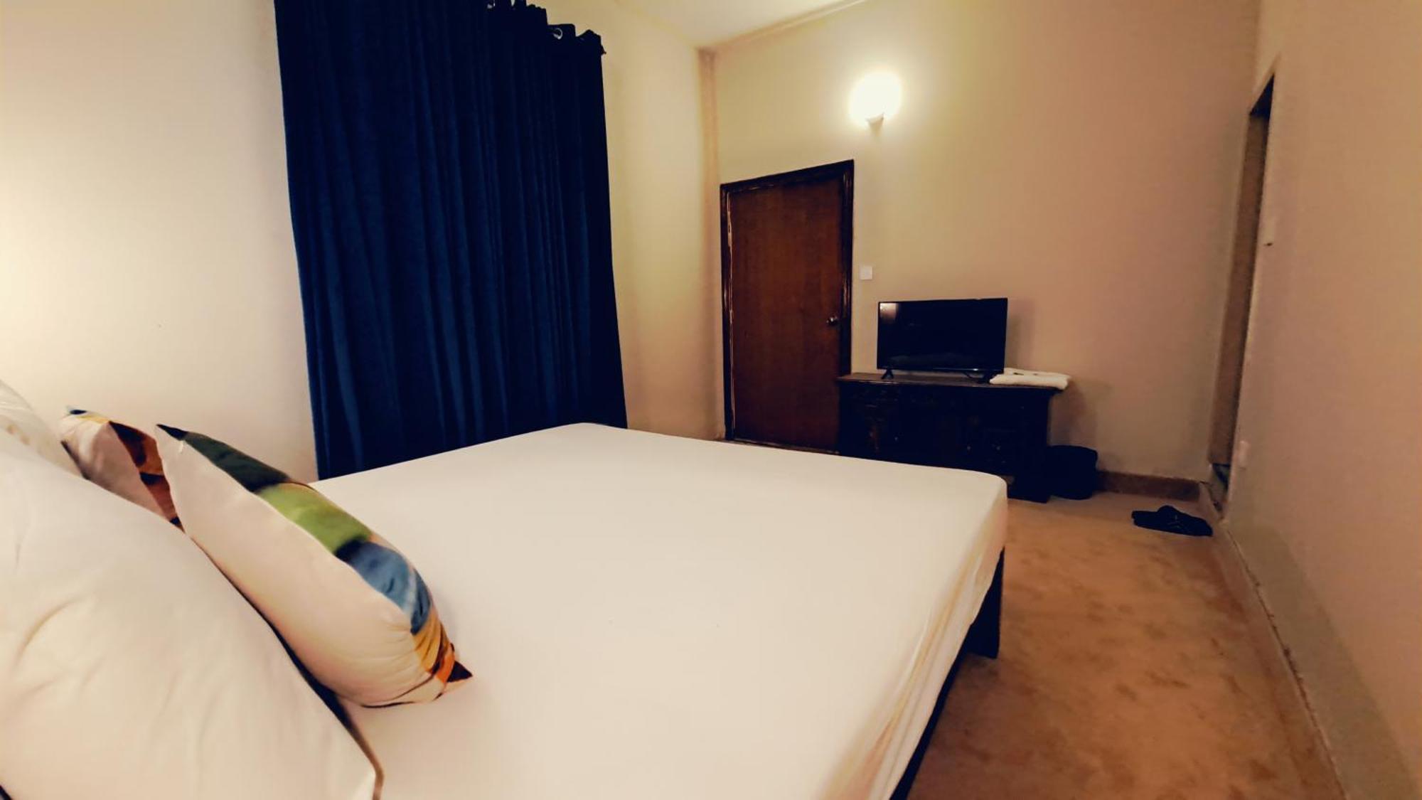 The Life Style Lodges Opp Centaurus Mall Islamabad Bagian luar foto