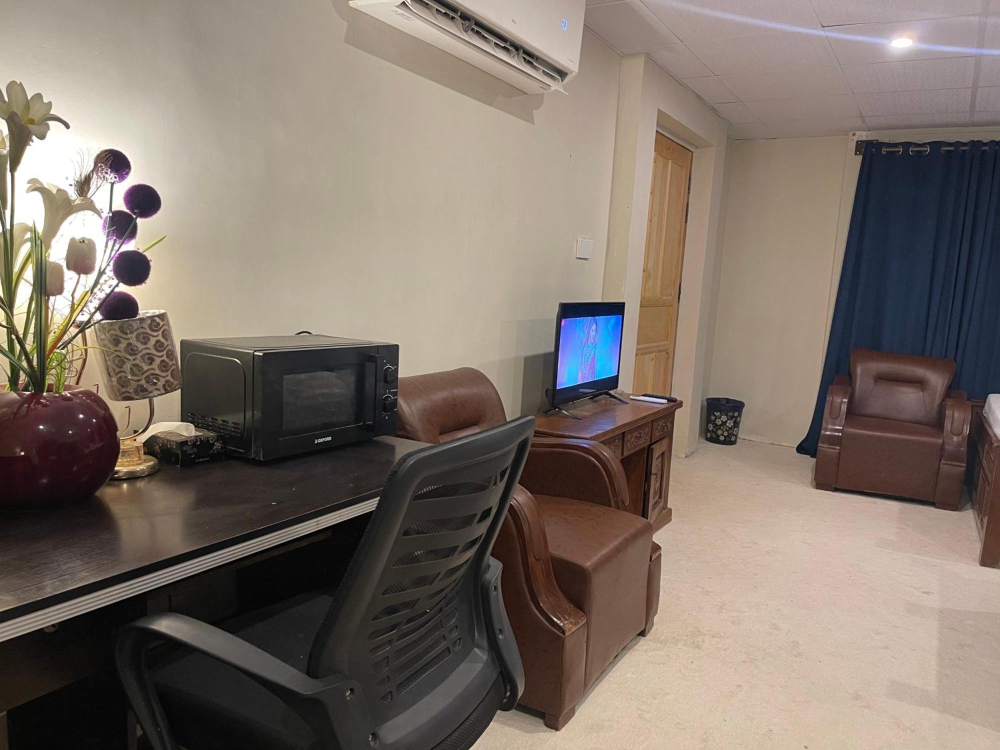 The Life Style Lodges Opp Centaurus Mall Islamabad Bagian luar foto