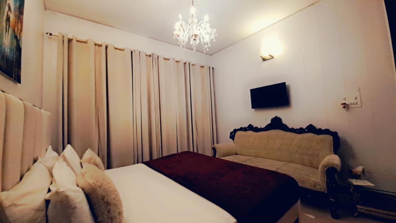 The Life Style Lodges Opp Centaurus Mall Islamabad Bagian luar foto
